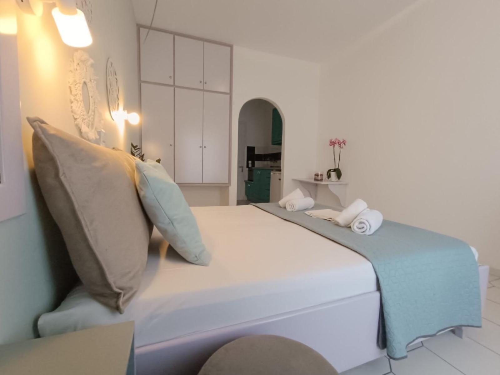 Philippos Apartments Ахарави Екстериор снимка